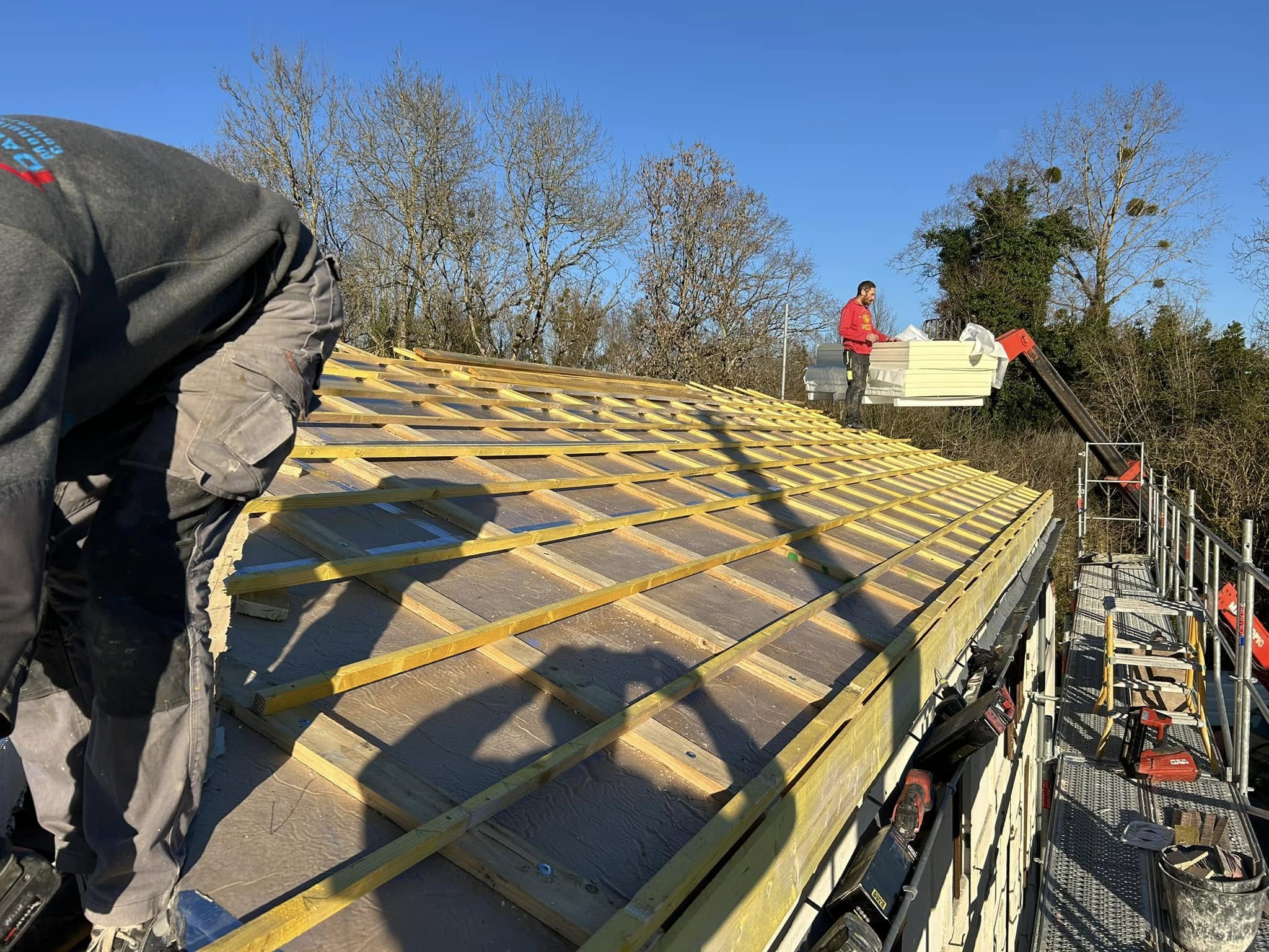 Entreprise de menuiserie, bois, alu et PVC